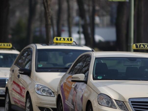 Nova pravila za taksi aplikacije u RH: Prvo cijena i ruta, pa vožnja