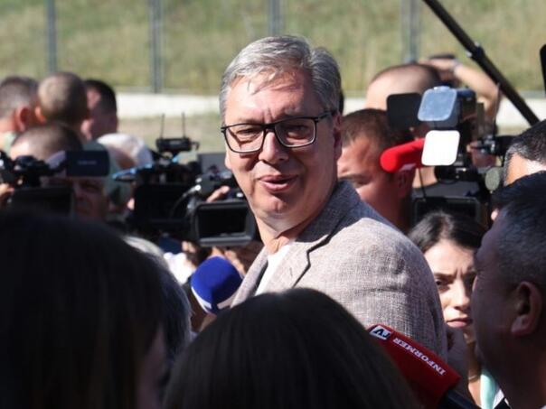 Nova procjena za izbore u Srbiji: Studenti ispred Vučića