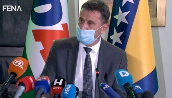 Novalić: Ne želimo više žrtvovati ekonomiju, fokus na investicije