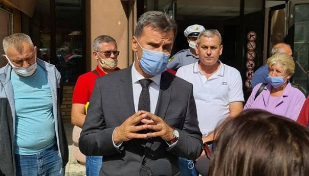 Novalić: Riješili smo problem 21 preduzeća, ostaje još Krivaja