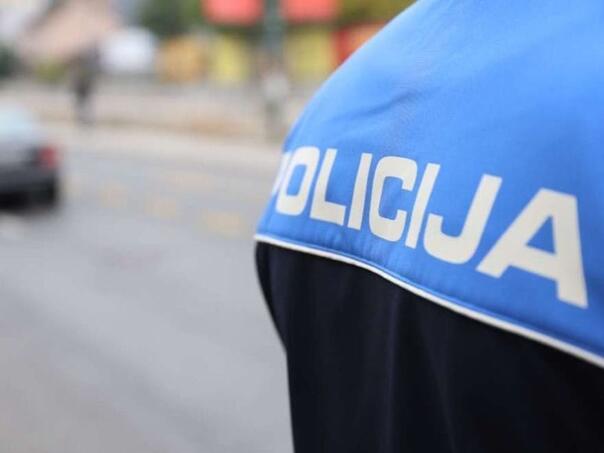 Nove dojave o bombama u Sarajevu: Evakuisane škole, nastava prekinuta