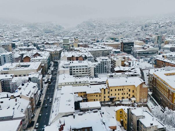 Narednih dana "debeli" minusi, neće manjkati ni padavina