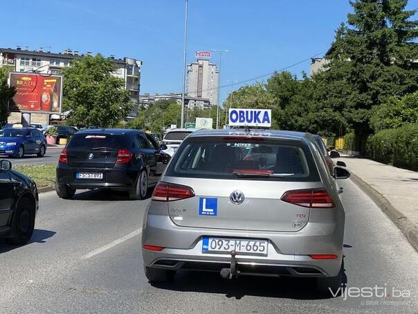 Novi sistem saobraćajne edukacije u TK: Digitalizacija donosi elektronske ispite, ali ...