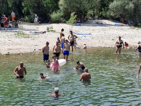 Novi vreli dan pred nama: Temperature do 42 stepena
