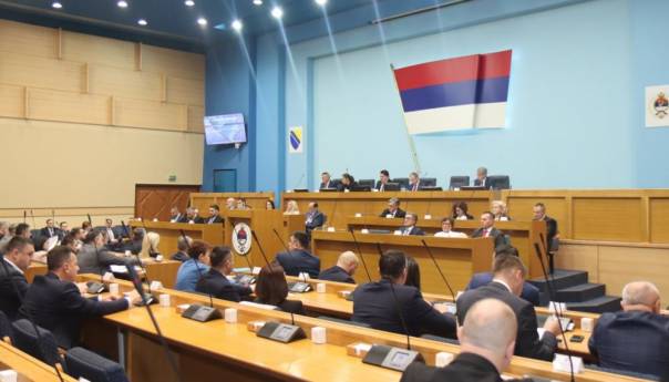 NSRS nastavlja zasjedanje, na dnevnom redu i porodični zakon