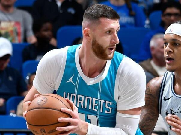 Nurkić dvocifren u novom ubjedljivom porazu Hornetsa