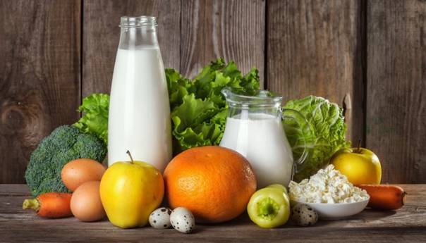 Nutricionistica INZ-a preporučuje: Kako se pravilno hraniti tokom ljeta