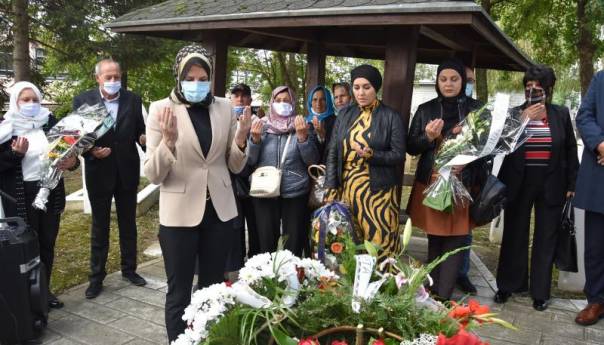 Obilježena 28. godišnjica masakra na mezarju u Boljakovom Potoku