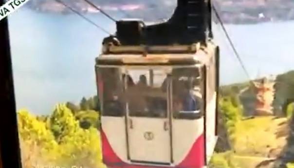 Objavljen stravični snimak pada kabine žičare u kojoj je poginulo 14 osoba