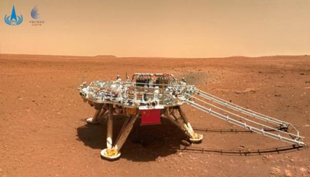 Objavljene slike kineskog rovera sa Marsa