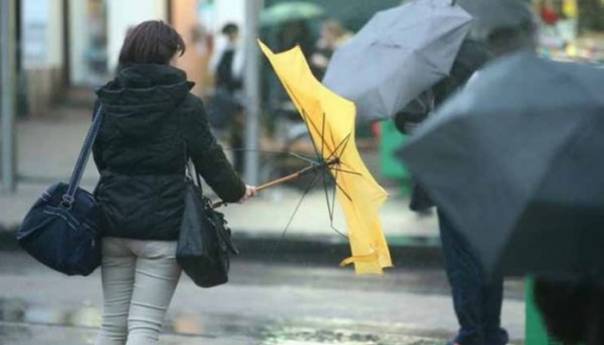 Objavljeno upozorenje: Očekuje se snažan vjetar u BiH