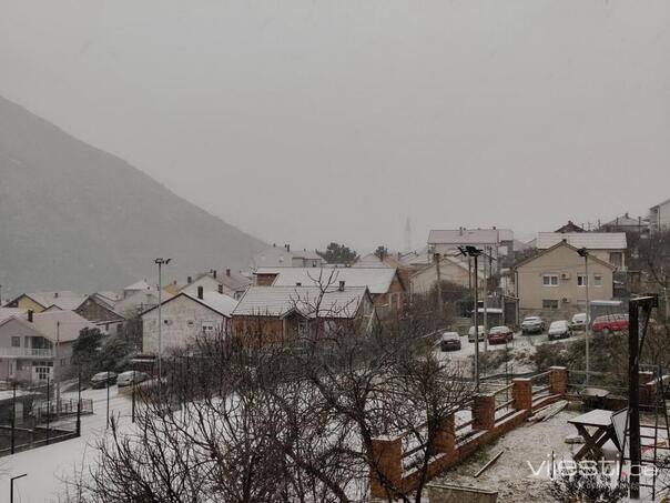 Oblačno vrijeme sa slabim snijegom u BiH, u Drvaru i Zenici jutros -11 stepeni