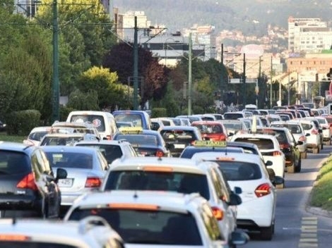 Obustave saobraćaja, radovi i duge kolone na izlazu iz BiH