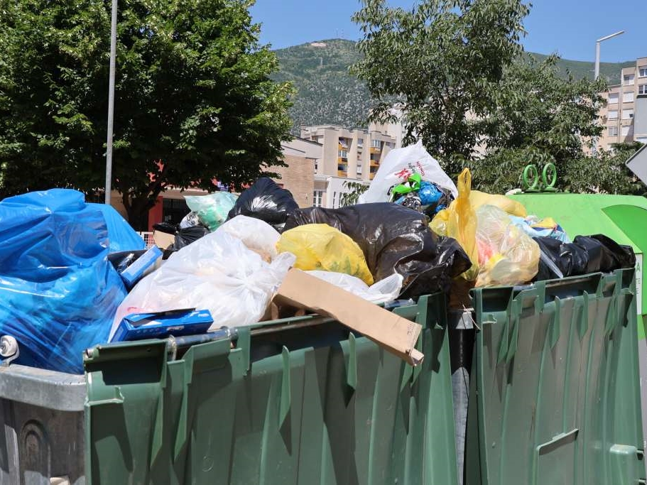 Obustavlja se pretovar otpada u Sjevernom logoru, nova lokacija Bišće polje