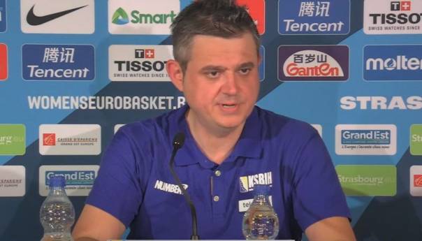 Očekujem da djevojke odigraju opušteno i da uzdignute glave izađemo s terena