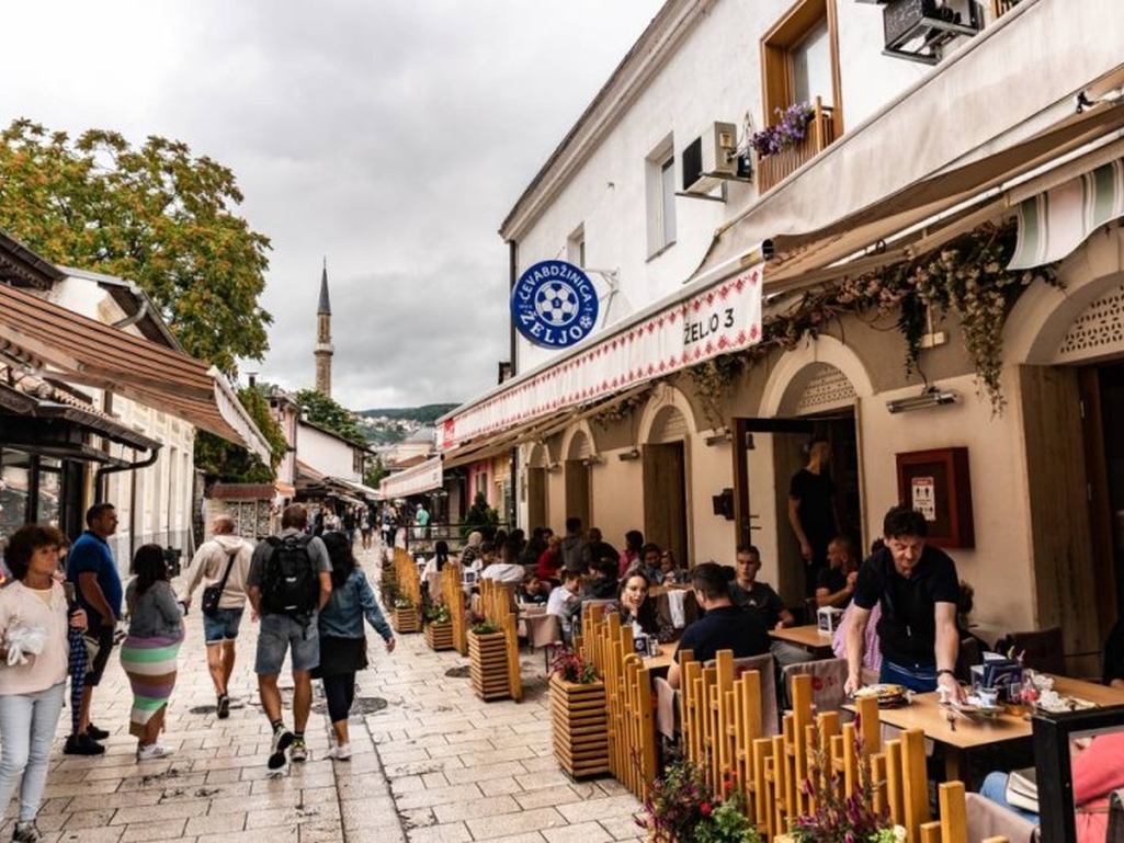 Od ćevapa i pita do ribe i paste: Evo gdje dobro jesti tokom SFF-a