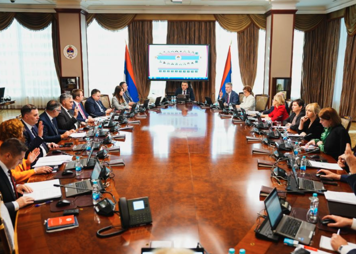 Od sljedeće godine najniža plata u RS u novom iznosu