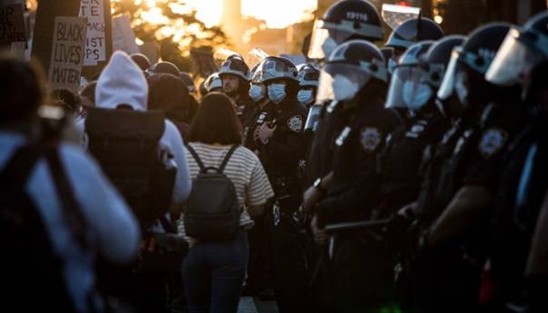 Odbor za dodjelu Pulitzerove nagrade osudio policijske napade na novinare