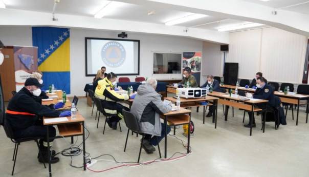 Federacija BiH nabavlja opremu i 170 hiljada testova