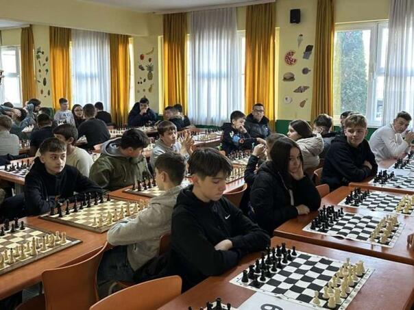 Održana osma smotra najboljih mladih šahista Tuzlanskog kantona