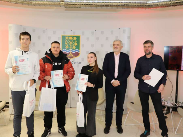 Panel diskusija i radionica za mlade o temi "Femicid Stop: Pogled kroz umjetnost"