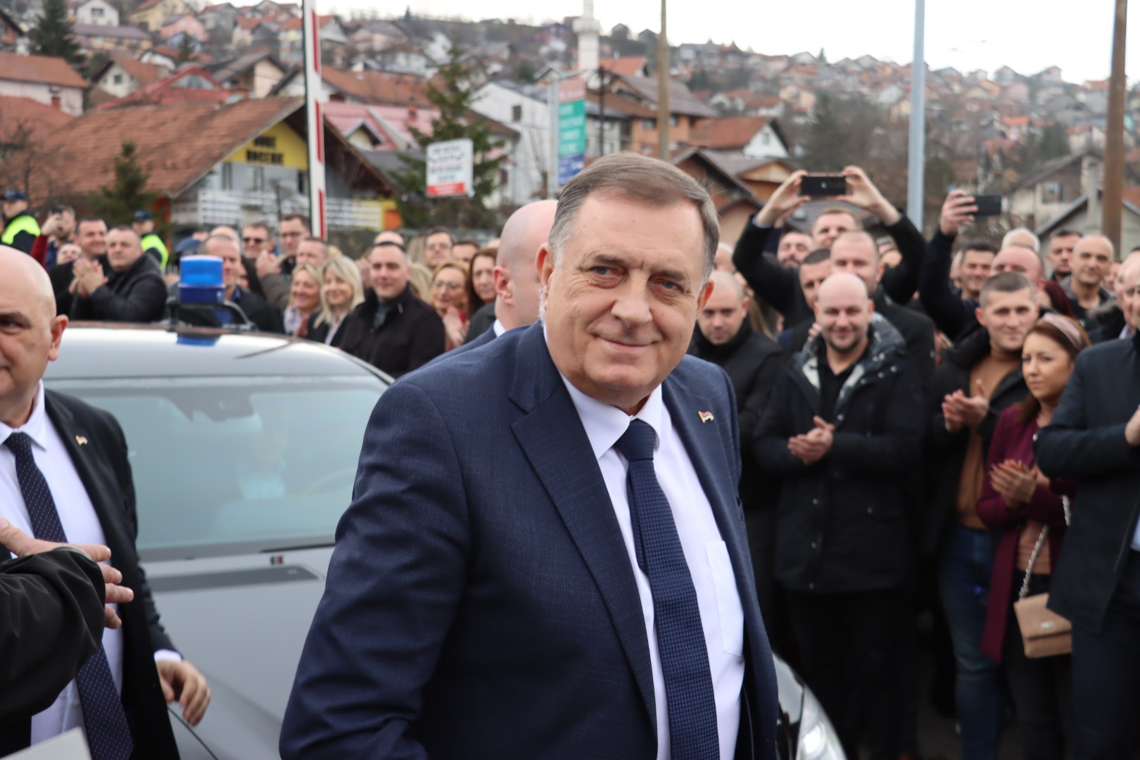 Oglasio se Dodik: Zašto smo glasali za zakone