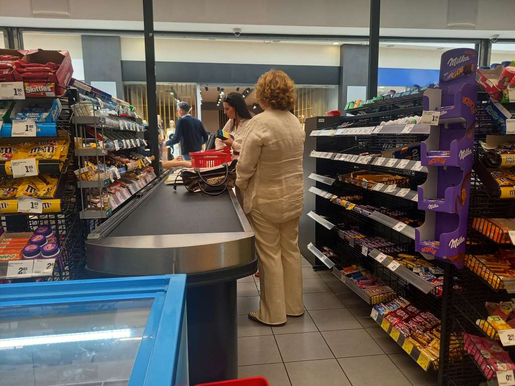 Ograničene marže u RS bez efekta: Cijene hrane i dalje ne padaju