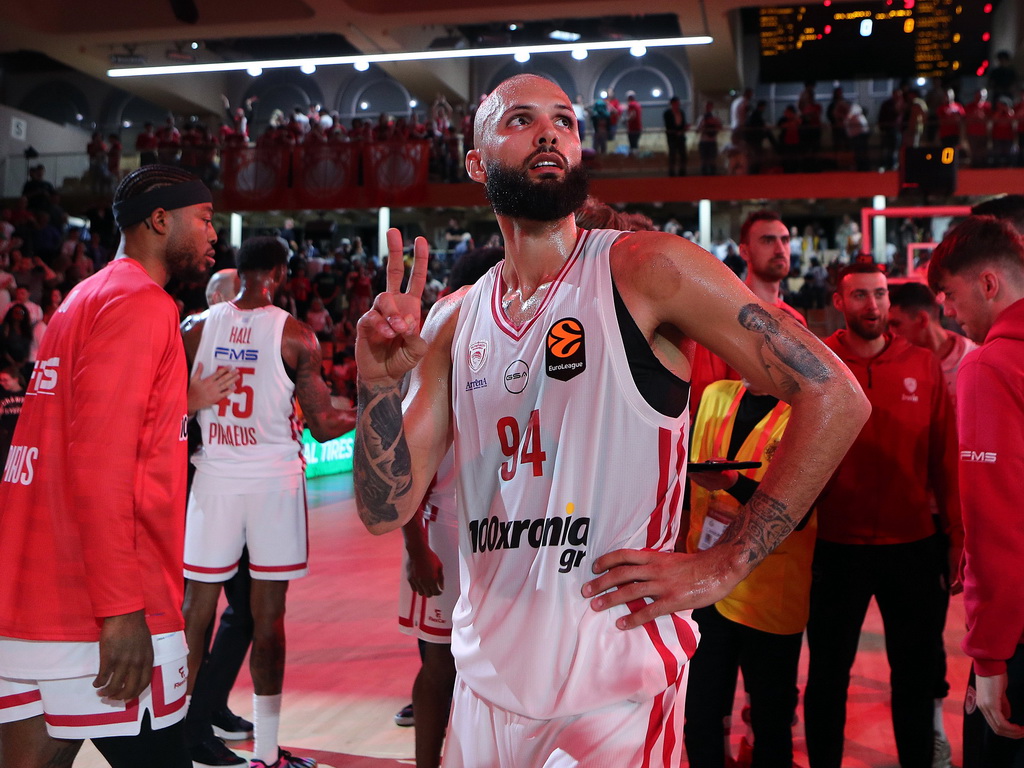 Olympiacos "pomeo" Monaco, Hapoel smanjio prednost Reala