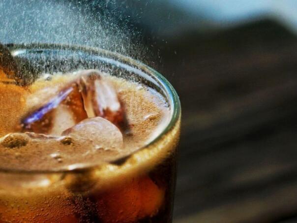 Onkologinja nikako ne preporučuje ovih pet namirnica