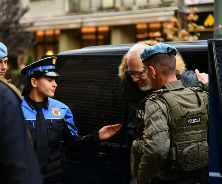 Zbog psovki: Potvrđena optužnica protiv Amira Pašića Faće