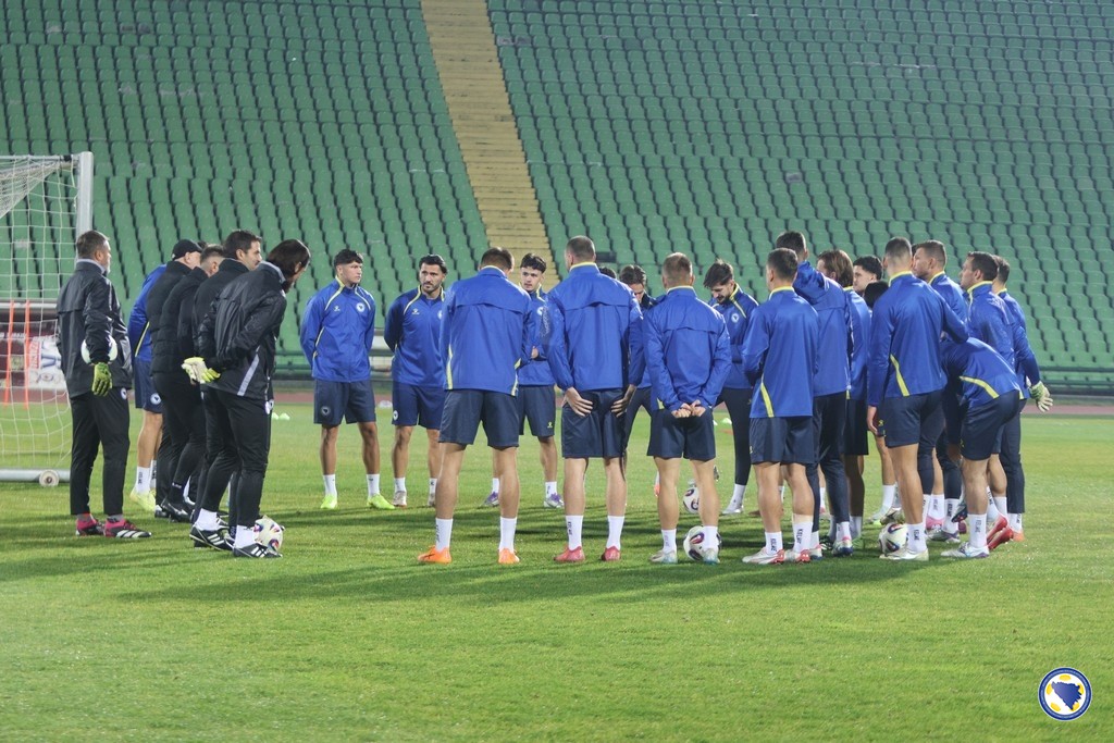 Barbarez s igračima radio na taktičkim detaljima za "sudar" s Rumunima