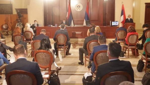 Opozicija kritikovala povećanje zaduženja RS-a