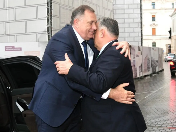 Orban čestitao Dodiku: Grand slam!