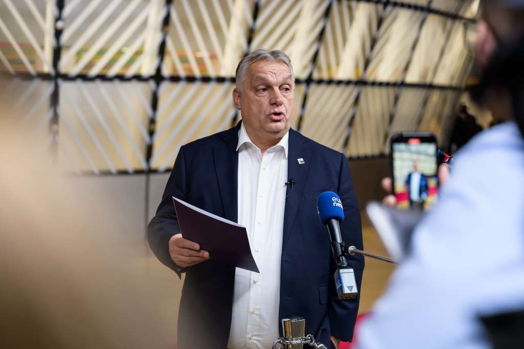 Orban: Ostajem u politici i nastavljam borbu protiv EU