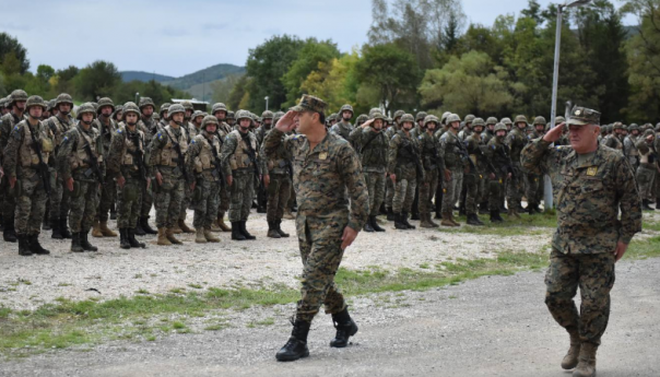 Oružane snage BiH dobile pozitivnu ocjenu NATO-a, Komšić čestitao
