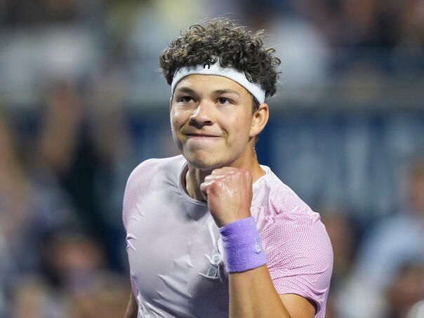 Osaka i Tauson stigle do polufinala Montreala, Shelton i Fritz u poluzavršnici Toronta