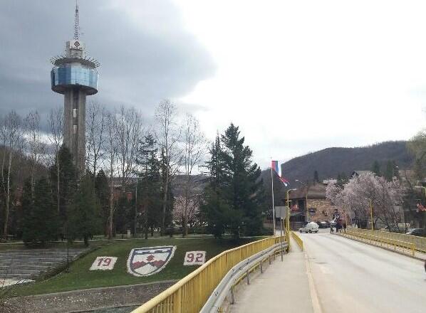 Ošamario ženu i pogodio je tortom u glavu