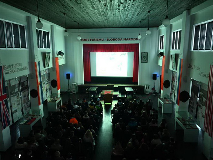 Osnovcima u Jajcu prikazan film Jasmile Žbanić "Blum - Gospodari svoje budućnosti" 