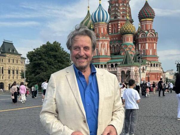 Otac Elona Muska tvrdi: Jeffrey Epstein je živ, nema šanse da je mrtav