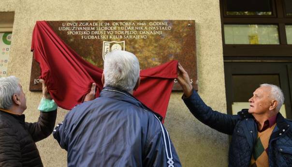 Otkrivena spomen ploča povodom 75. rođendana FK Sarajevo