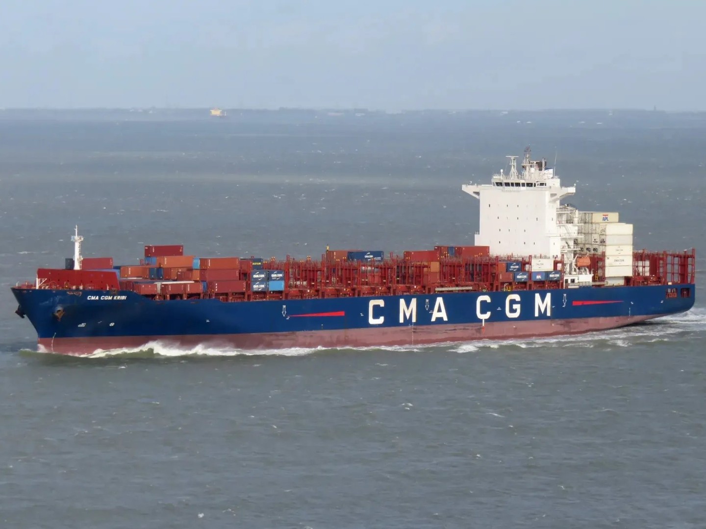 Otvorena vatra na francuski brod u Hormuškom moreuzu