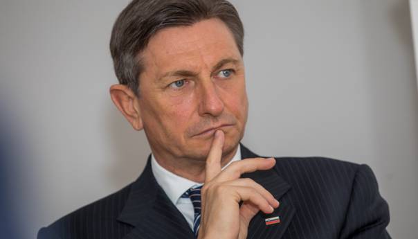 Pahor pojasnio svoje pitanje o 'mirnom razlazu' BiH