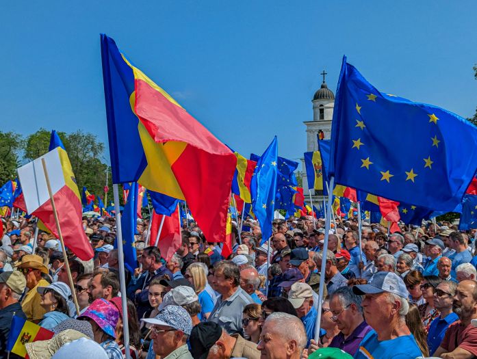 Pala Vlada Rumunije, izglasano nepovjerenje premijeru Bolojanu
