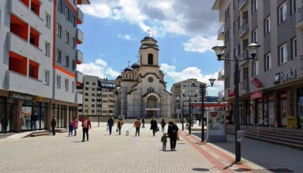 Pale: Trogodišnja djevojčica se ugušila košpicom trešnje