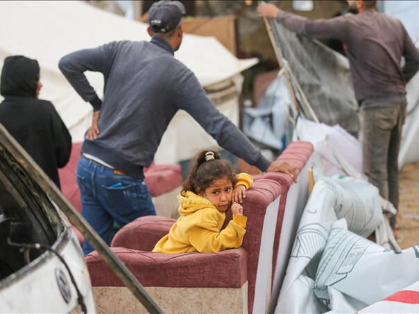 Palestinske porodice u Gazi teško podnose hladnoću u šatorima
