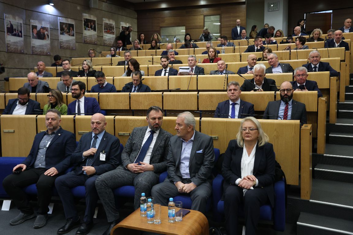 Pao pokušaj ukidanja bijelog hljeba i izmjene zakona o policiji