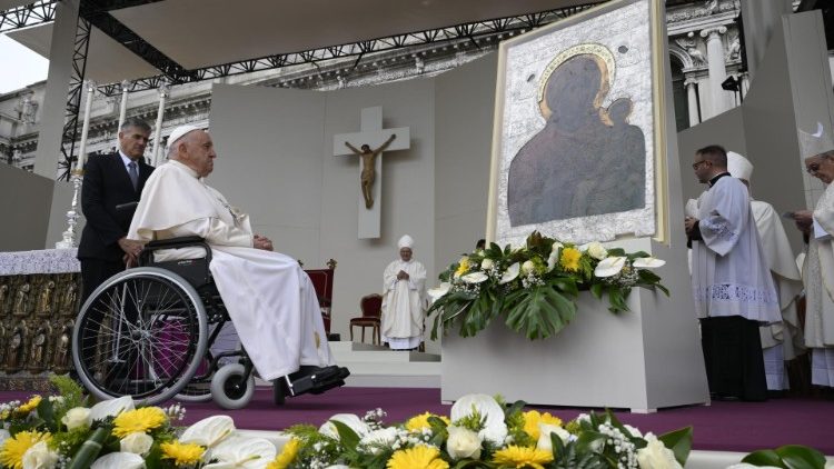 Papa boravio u Veneciji, posjetio ženski zatvor i obišao umjetničku izložbu
