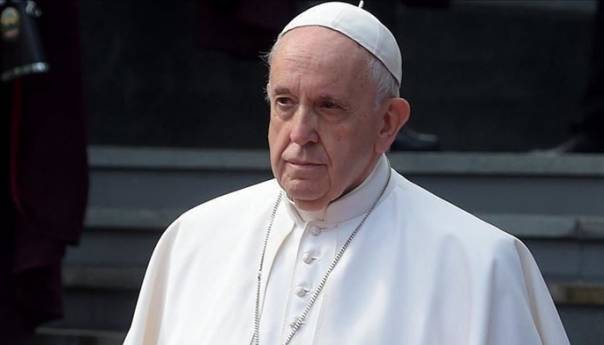 Papa Franjo propušta planiranu misu u Rimu zbog blaže bolesti