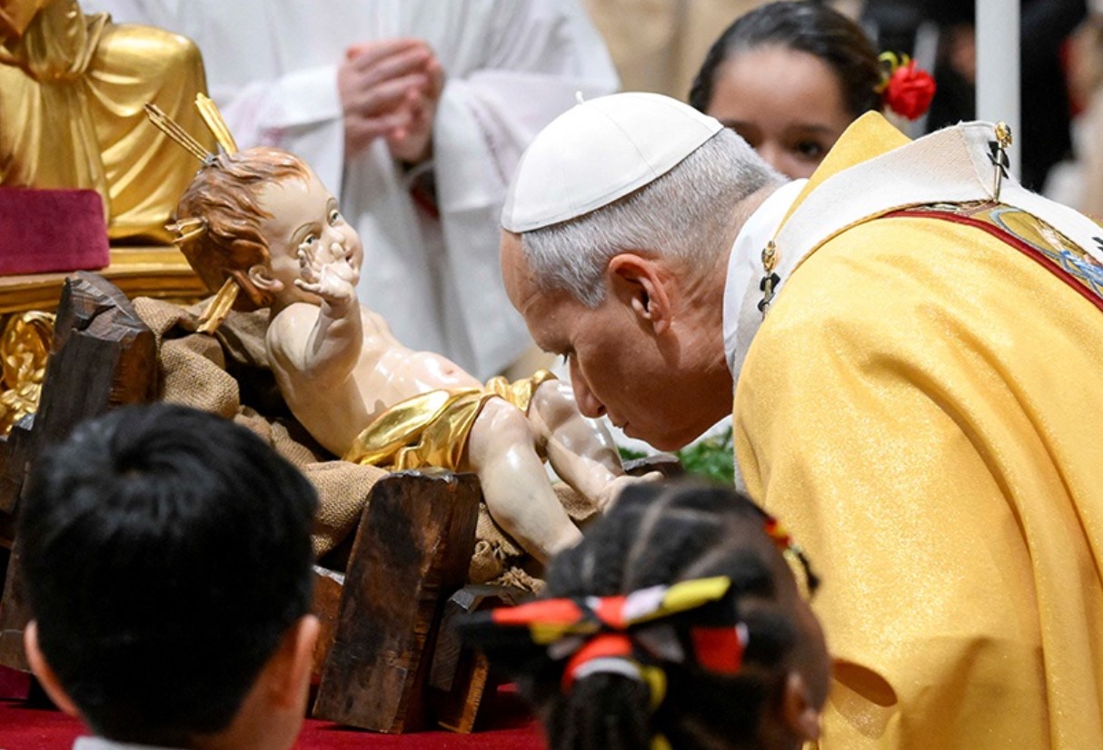 Papa Lav u prvoj božićnoj misi pozvao na globalni mir