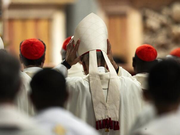 Papa nije izabran u prvom glasanju: Šta sad slijedi?